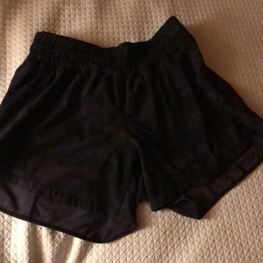Lulu lemon black camo shorts slightly worn